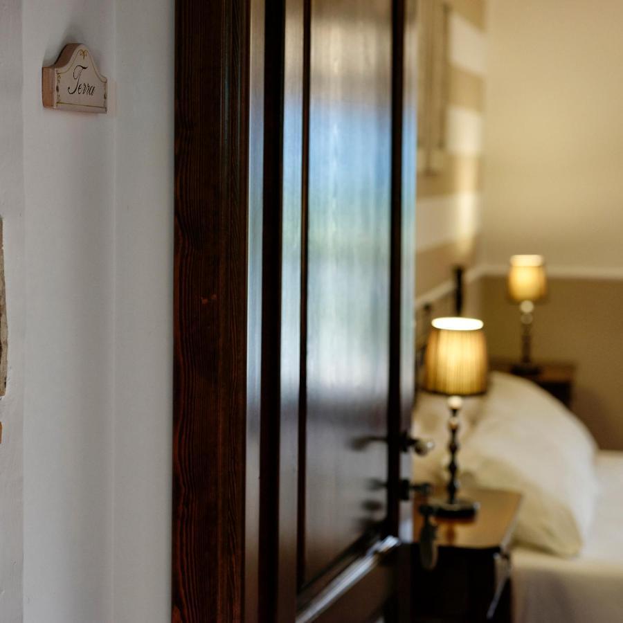 クザーノ・ムトリ Piana La Gatta Bed & Breakfast エクステリア 写真